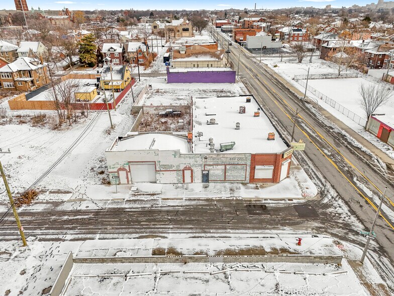 More Photos Of 3328 Joy Rd, Detroit General Retail For Sale