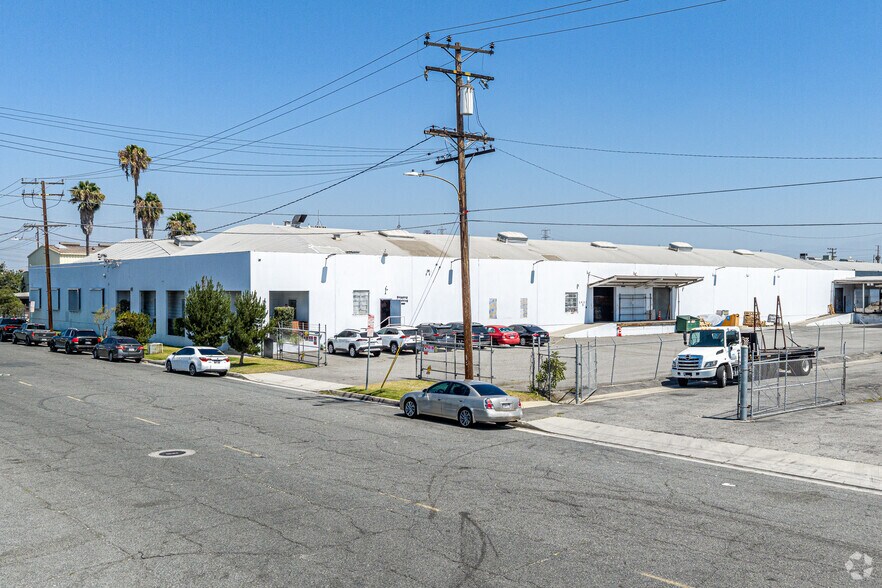 More Photos Of 6465 Corvette St, Commerce Manufacturing For Sale