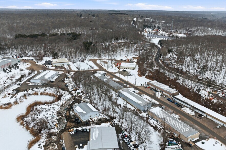 More Photos Of 900 Industrial Park Rd, Deep River Manufacturing For Sale