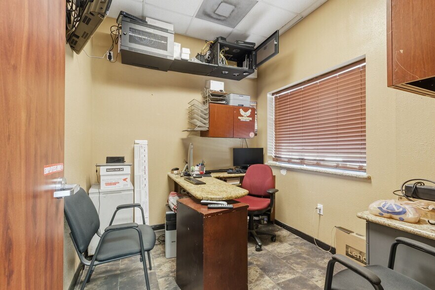 More Photos Of 2858 Treaschwig Rd, Houston Carwash For Sale