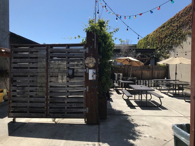 More Photos Of 6613 Hollis St, Emeryville Flex For Sale