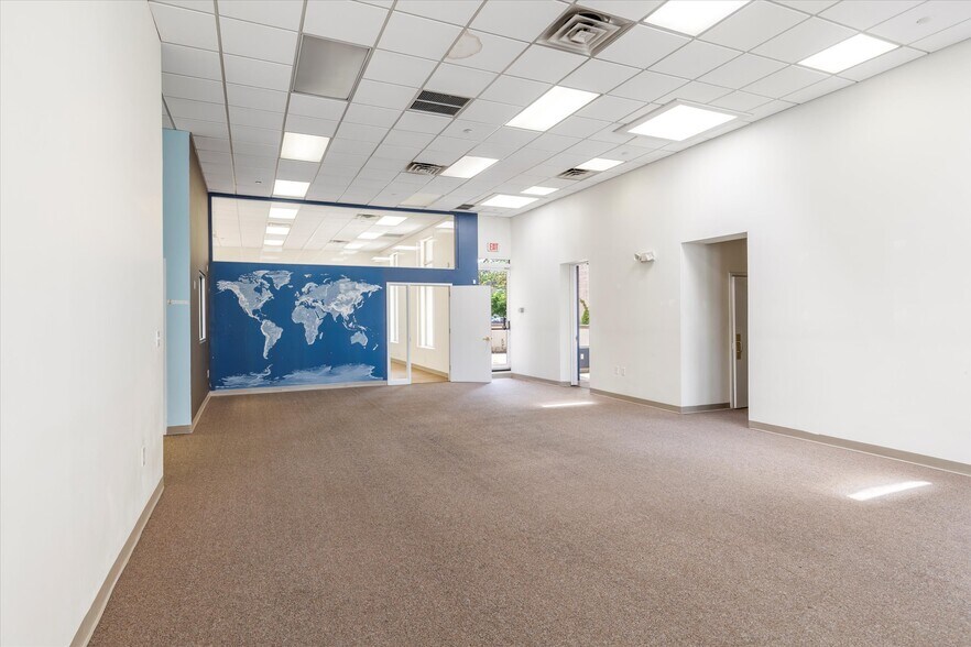 More Photos Of 308 Main St, Fort Lee Office For Lease
