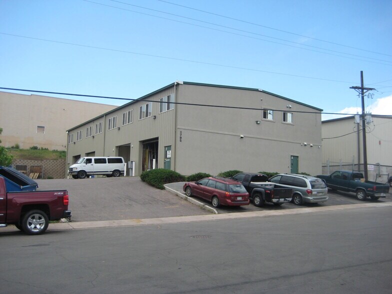 More Photos Of 2795 S Shoshone St, Englewood Light Distribution For Lease