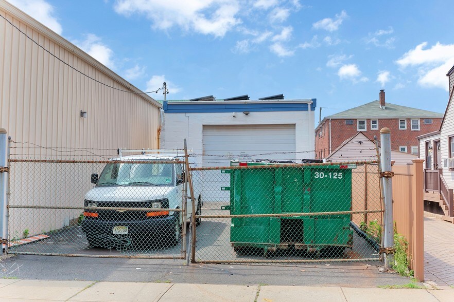 More Photos Of 322 Belleville Tpke, North Arlington Office For Sale