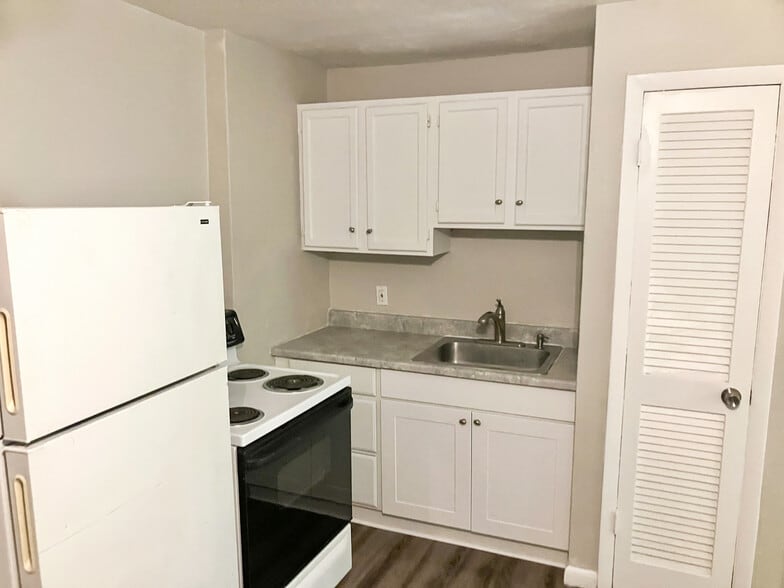 More Photos Of 3552 Morrison Rd, Denver Apartments For Sale