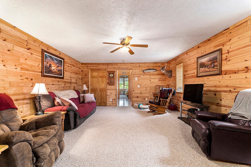 More Photos Of 10392 Houghton Lake dr, Houghton Lake Specialty For Sale