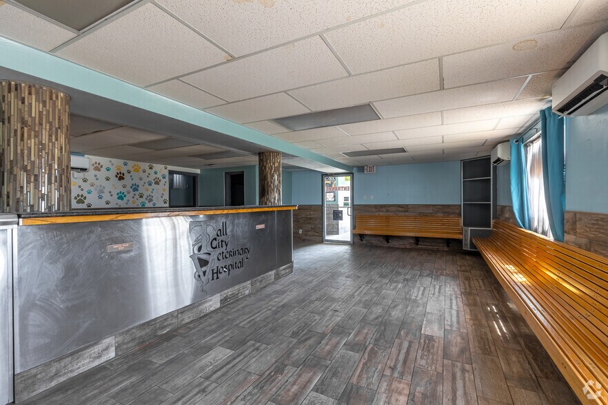 More Photos Of 4606 W Wall St, Midland Flex For Lease