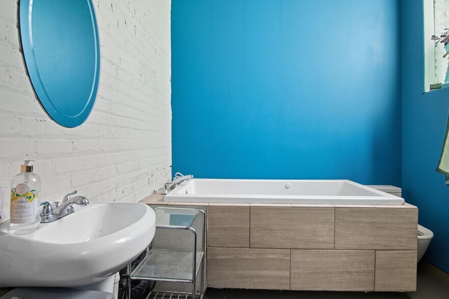 More Photos Of 1157 Concord St, Detroit Light Manufacturing For Sale