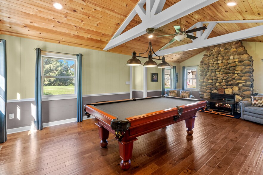 More Photos Of 8508 Il Route 120, Woodstock Specialty For Sale