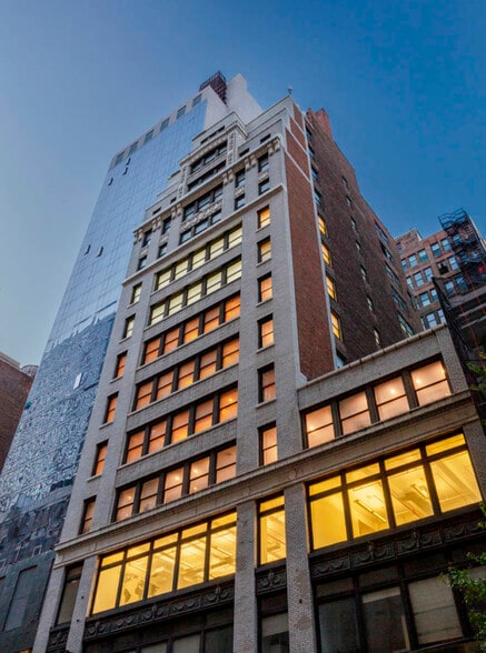 Primary Photo Of 32 W 39th St, New York Loft Creative Space For Sale