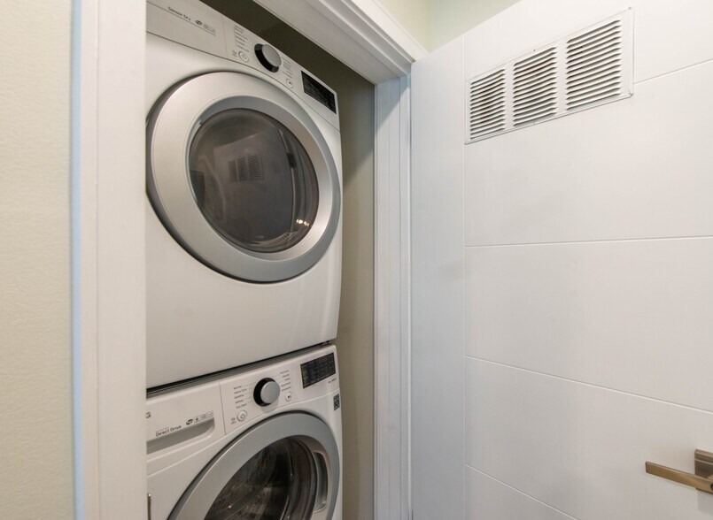 More Photos Of 635 N Harvard Blvd, Los Angeles Apartments For Sale