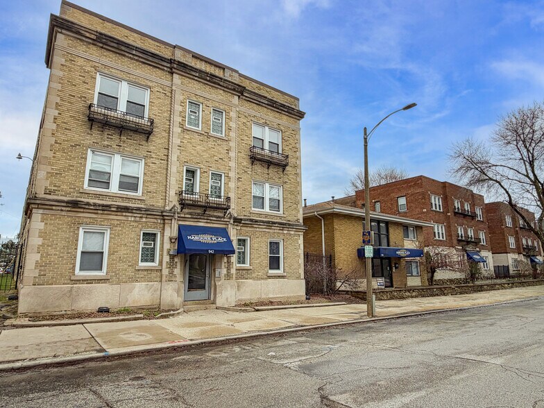 More Photos Of , Milwaukee Multifamily For Sale
