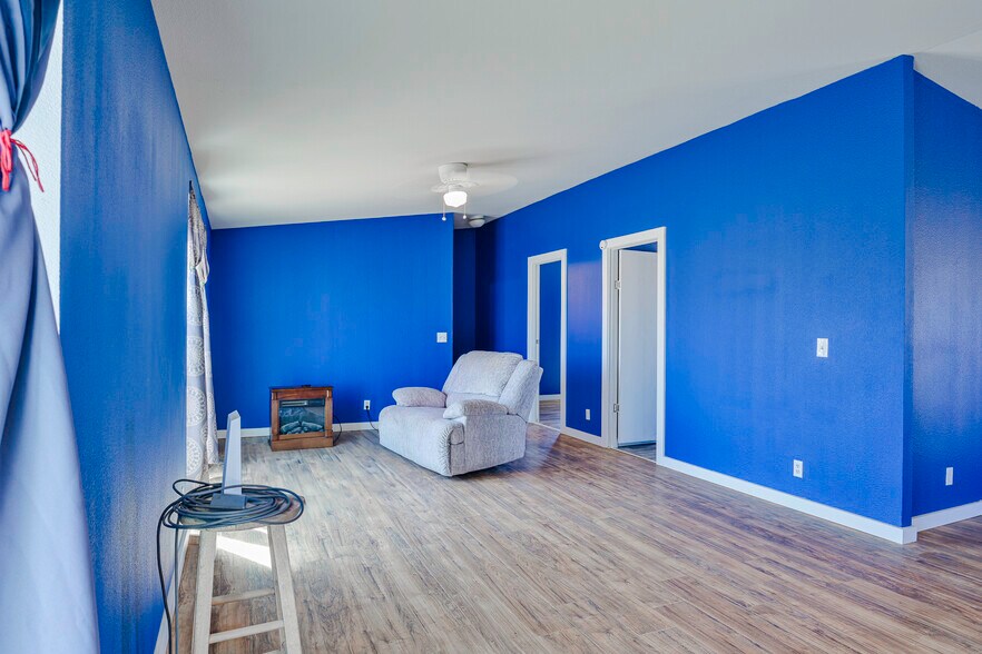 More Photos Of 11350 Lane 12 N, Hooper Flex For Sale