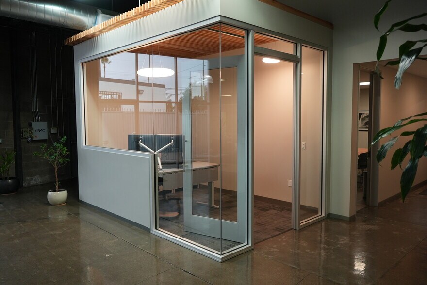 More Photos Of 18314 S Broadway St, Gardena Light Manufacturing For Lease