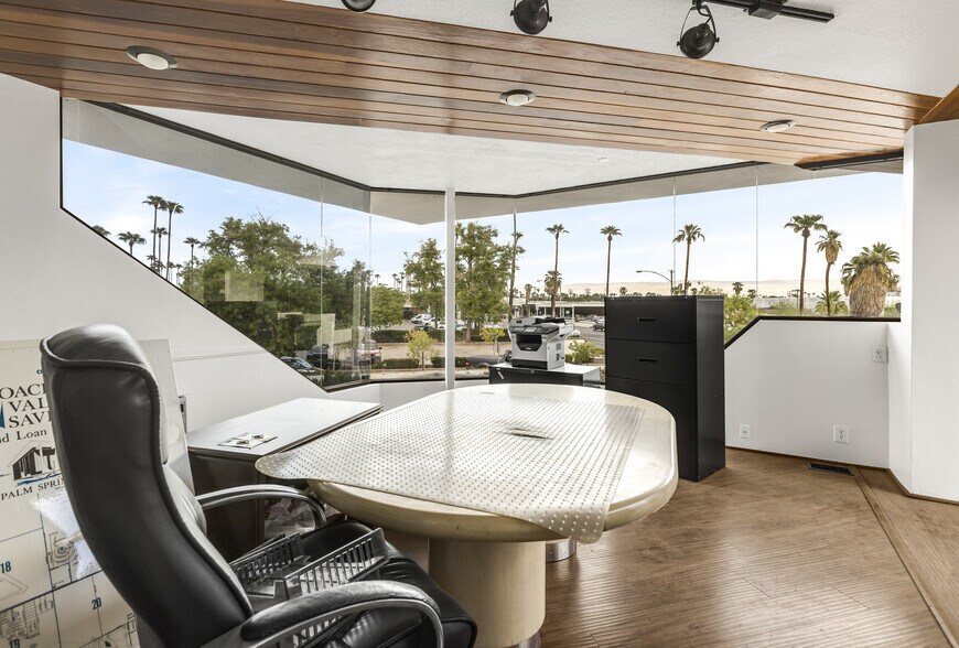 More Photos Of 201 N Indian Canyon Dr, Palm Springs Storefront Retail Office For Sale