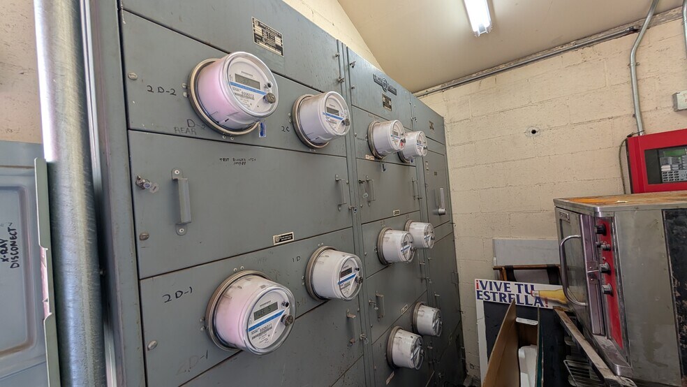 More Photos Of 201 E Grand Ave, Escondido Storefront Retail Office For Sale