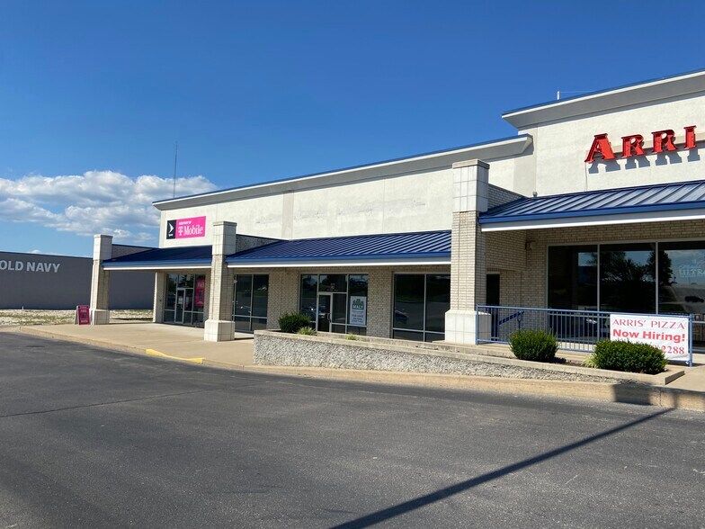 More Photos Of 3870-3992 Jr Prewitt Pky, Osage Beach Unknown For Lease