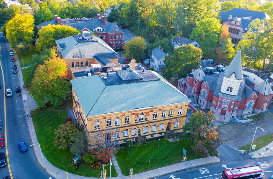 More Photos Of 17 New South St, Northampton Office Residential For Lease