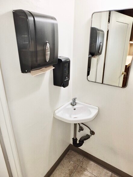 More Photos Of 830 Atlantic Ave, Long Beach Medical For Sale