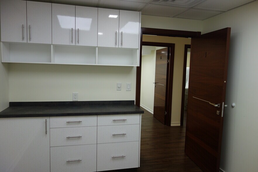 More Photos Of 6433 98th St, Rego Park Healthcare For Lease