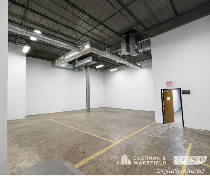 More Photos Of 31500 Bainbridge Rd, Solon Office For Sale