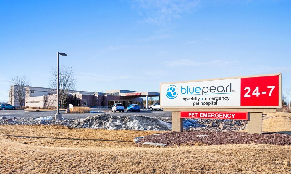 More Photos Of 4706 New Horizons Blvd, Appleton Medical For Sale