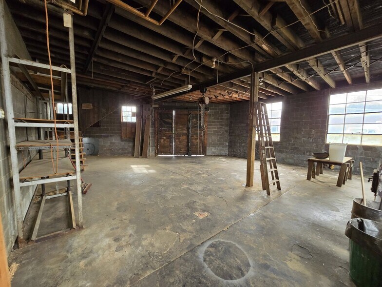 More Photos Of 547-549 E Mahoning St, Punxsutawney Storefront Retail Residential For Sale