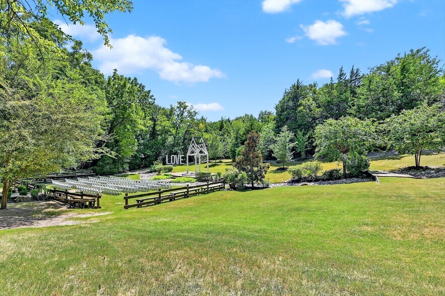 More Photos Of 5262 FM 896, Leonard Specialty For Sale