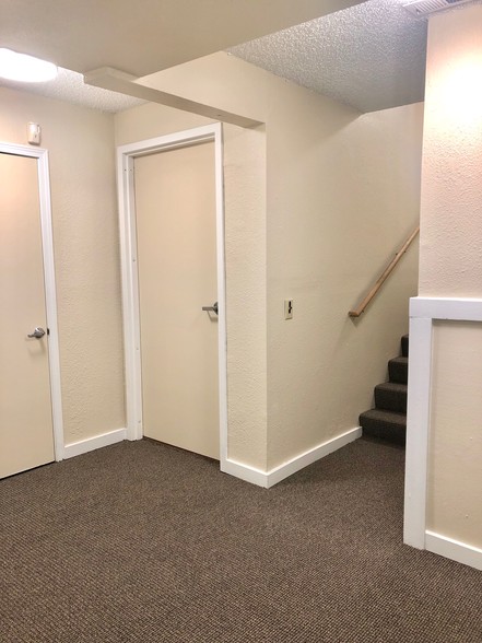 More Photos Of 1733-1737 SE Morrison St, Portland Apartments For Lease