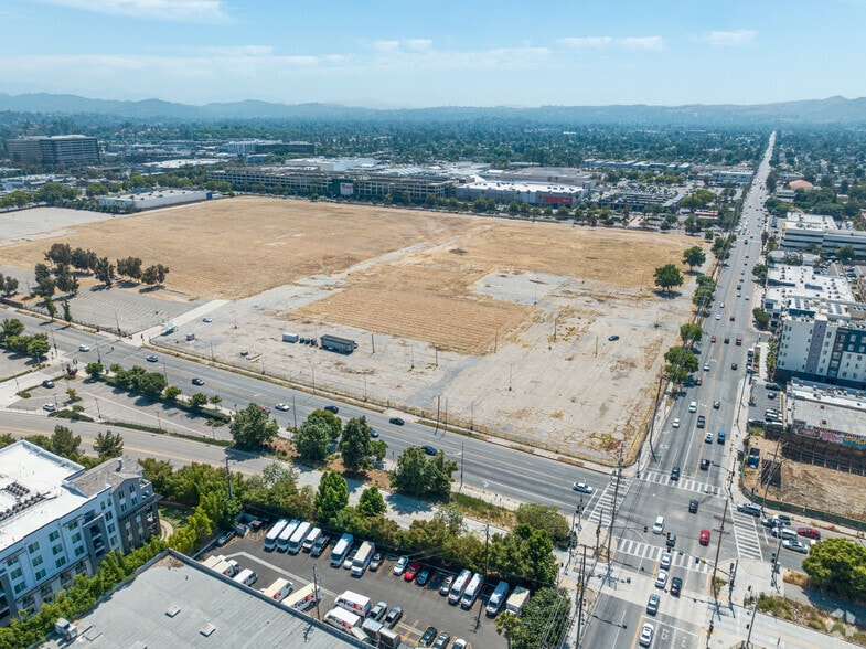 More Photos Of 6633 Canoga Ave, Canoga Park Land For Sale
