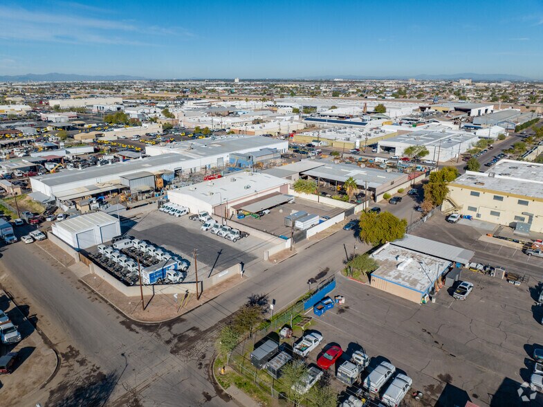 More Photos Of 2434 S 11th Ave, Phoenix Manufacturing For Lease