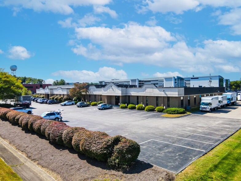 More Photos Of 500 Myles Standish Blvd, Taunton Light Manufacturing For Sale