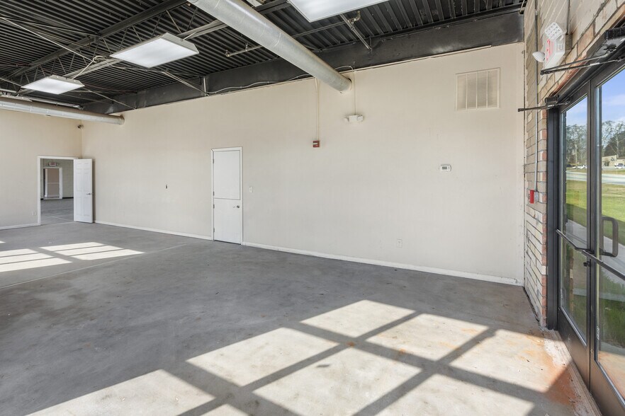 More Photos Of 3955 Highway 53, Hoschton Freestanding For Sale