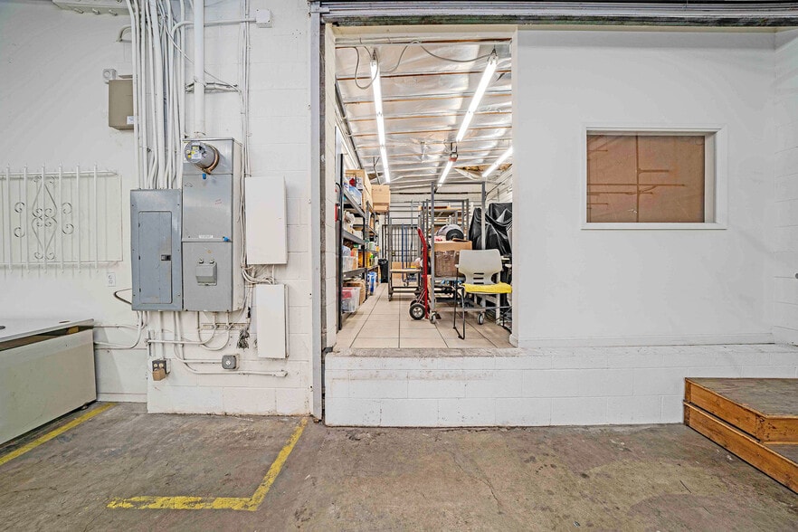 More Photos Of 782 E Washington Blvd, Los Angeles Manufacturing For Lease