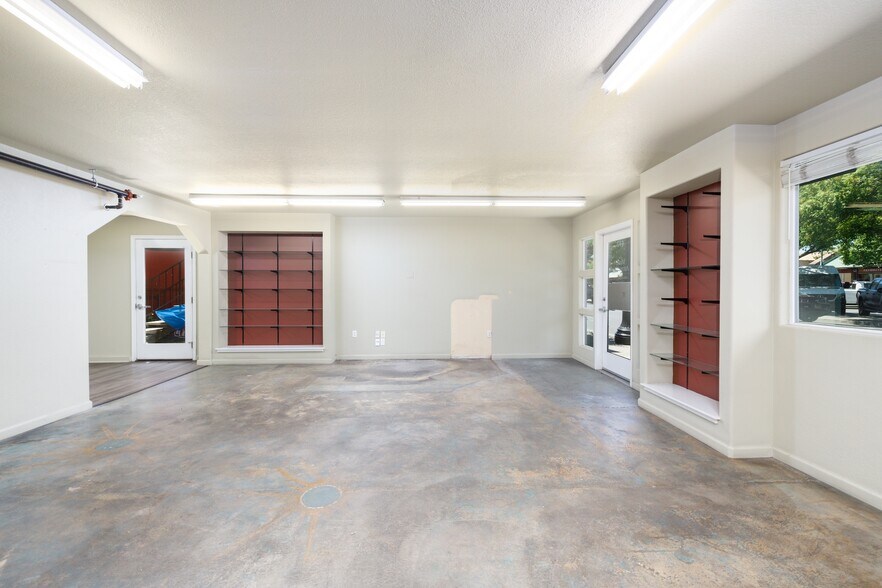 More Photos Of 436-440 Center St, Healdsburg Storefront Retail Residential For Sale
