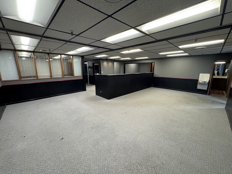 More Photos Of 7700 E 38th St, Tulsa Manufacturing For Sale