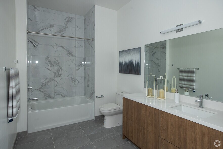 More Photos Of 801 S Berendo St, Los Angeles Apartments For Lease