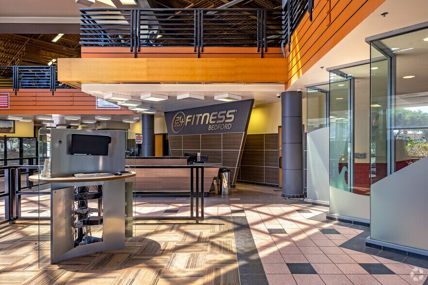 More Photos Of 2100 Plaza Pky, Bedford Health Club For Sale