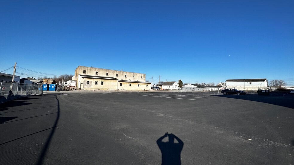 More Photos Of 1727-1801 Union Blvd, Allentown Warehouse For Lease