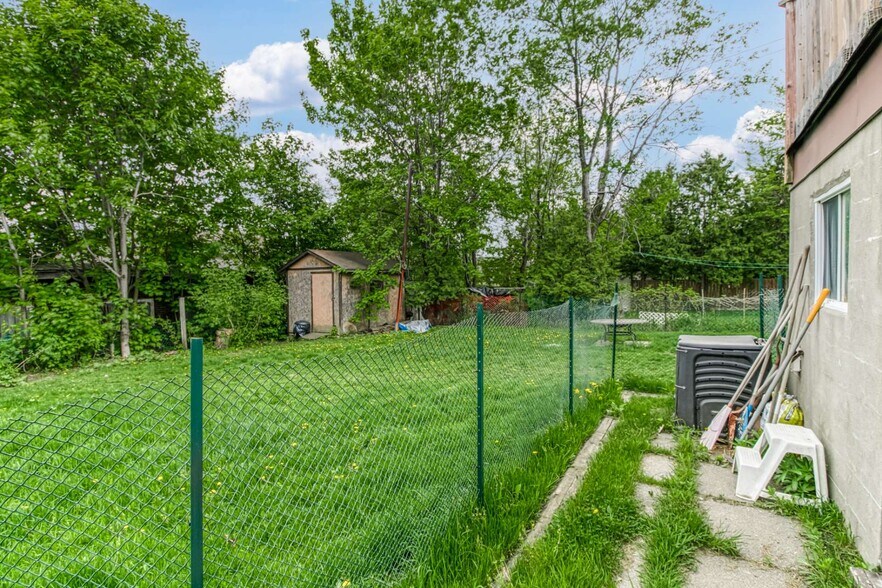 More Photos Of 22 Whittaker St, Sudbury Multifamily For Sale