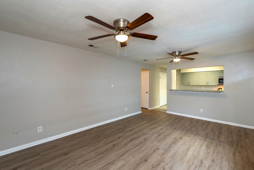 More Photos Of 2111 Pretty Lake Ave, Norfolk Apartments For Sale