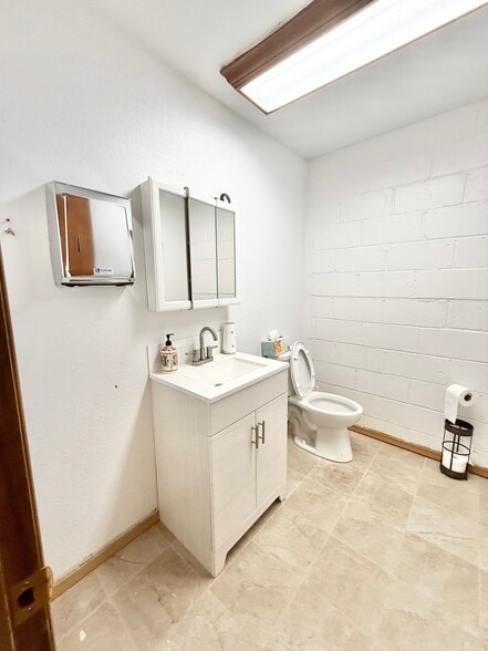 More Photos Of 303 W Clark St, Pasco Religious Facility For Sale