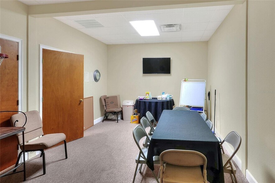 More Photos Of 1503 6th St SE, Winter Haven Storefront Retail Office For Sale