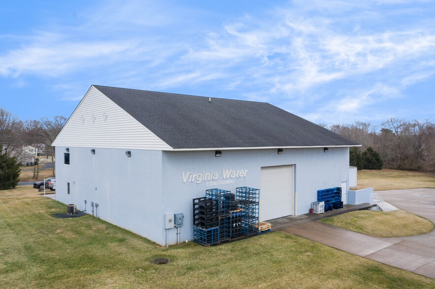 More Photos Of 20 McCarty Rd, Fredericksburg Industrial For Sale