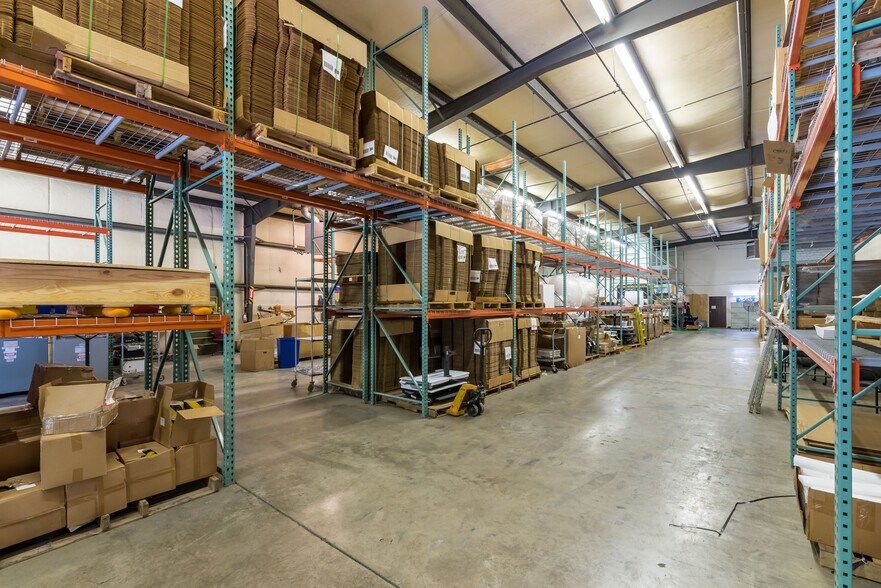 More Photos Of 2515 Allen Rd S, Charlotte Warehouse For Sale