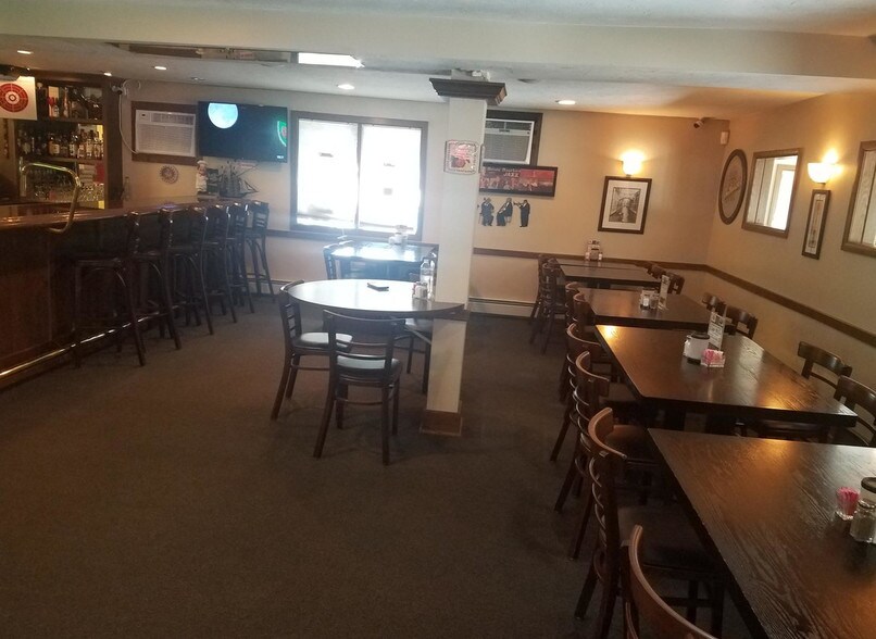 More Photos Of 6418 Chambersburg Rd, Fayetteville Restaurant For Sale