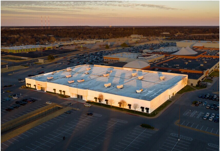More Photos Of 14002 E 21st St, Tulsa Office For Sale