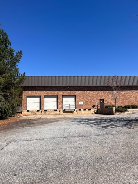 More Photos Of 500 Marksmen Ct, Fayetteville Manufacturing For Sale