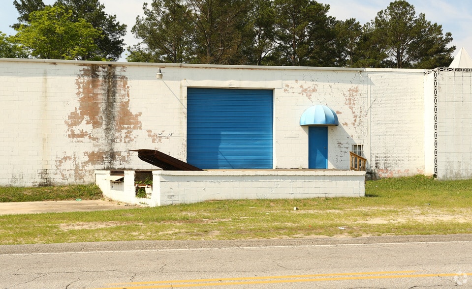 More Photos Of 6182 N Main St, Columbia Warehouse For Sale