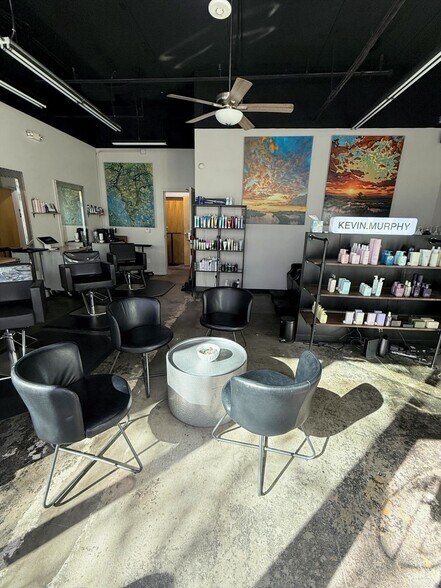 More Photos Of 1135 Lady St, Columbia General Retail For Lease